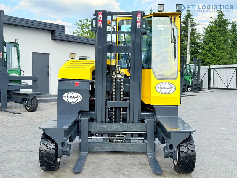 Combilift COMBILIFT C3000XL LARGE CABIN – DUPLEX 3200mm – Year 2015 – LPG – FREE LIFT – SIDESHIFT – CONDITION 5/5 COMBILIFT C3000XL LARGE - Stivuitor cu catarg retractabil, cu schimbare rapidă de direcţie: Foto 4 Combilift COMBILIFT C3000XL LARGE CABIN – DUPLEX 3200mm – Year 2015 – LPG – FREE LIFT – SIDESHIFT – CONDITION 5/5 COMBILIFT C3000XL LARGE - Stivuitor cu catarg retractabil, cu schimbare rapidă de direcţie: Foto 4