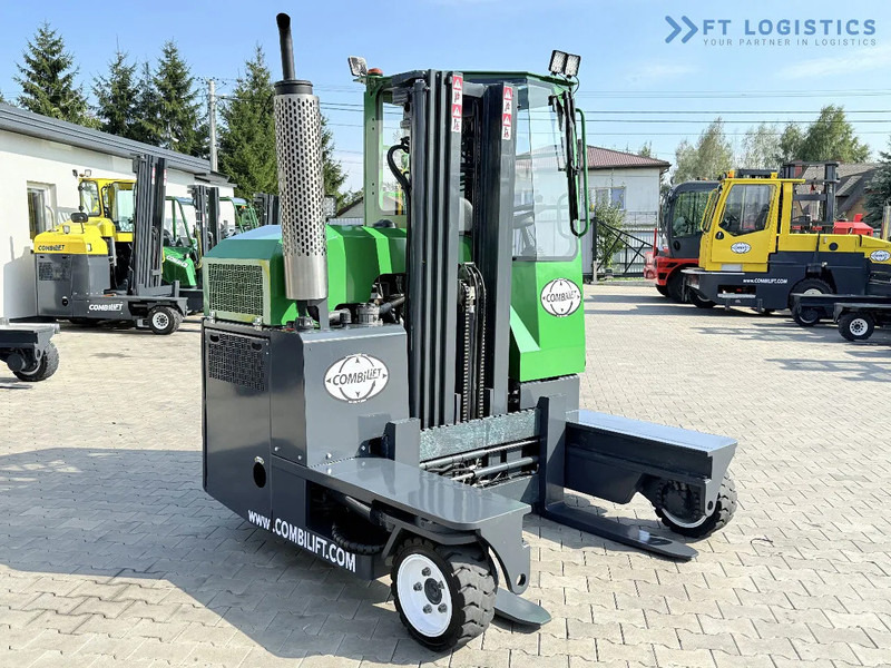 Combilift Combilift C2500 / GAS / TRIPLEX 4900MM / FREE LIFT / ONLY 2446 HOURS / FORK POSITIONER / FULL CABIN / PERFECT CONDITION / Wide r - Stivuitor cu catarg retractabil, cu schimbare rapidă de direcţie: Foto 5 Combilift Combilift C2500 / GAS / TRIPLEX 4900MM / FREE LIFT / ONLY 2446 HOURS / FORK POSITIONER / FULL CABIN / PERFECT CONDITION / Wide r - Stivuitor cu catarg retractabil, cu schimbare rapidă de direcţie: Foto 5