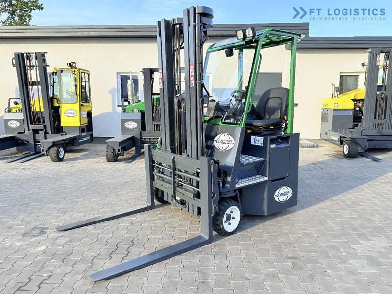 Combilift Combilift C2500CB / TRIPLEX / 5500MM / FREE LIFT / DIESEL / ONLY 3768 MTH / FORK POSITIONER / SIDE SHIFT / NEW TYRES / LIKE NEW - Stivuitor cu catarg retractabil, cu schimbare rapidă de direcţie: Foto 1 Combilift Combilift C2500CB / TRIPLEX / 5500MM / FREE LIFT / DIESEL / ONLY 3768 MTH / FORK POSITIONER / SIDE SHIFT / NEW TYRES / LIKE NEW - Stivuitor cu catarg retractabil, cu schimbare rapidă de direcţie: Foto 1