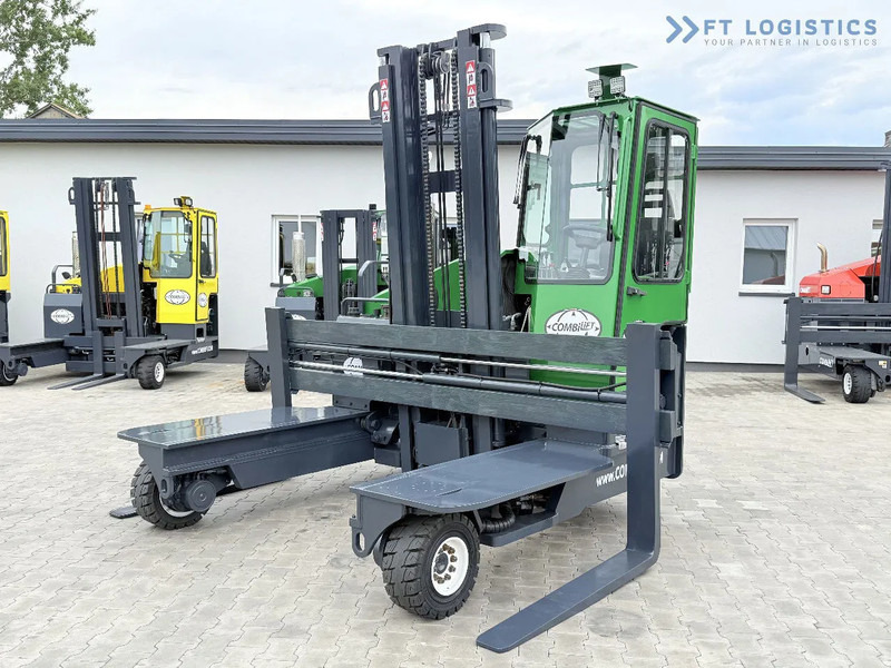 Combilift Combilift C4500 / DIESEL / DUPLEX 4000MM / WIDE FORK POSITIONER / HEATING / FULL CABIN / PERFECT CONDITION / Wide range of four- - Stivuitor cu catarg retractabil, cu schimbare rapidă de direcţie: Foto 1 Combilift Combilift C4500 / DIESEL / DUPLEX 4000MM / WIDE FORK POSITIONER / HEATING / FULL CABIN / PERFECT CONDITION / Wide range of four- - Stivuitor cu catarg retractabil, cu schimbare rapidă de direcţie: Foto 1