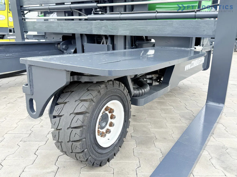 Combilift Combilift C4500 / DIESEL / DUPLEX 4000MM / WIDE FORK POSITIONER / HEATING / FULL CABIN / PERFECT CONDITION / Wide range of four- - Stivuitor cu catarg retractabil, cu schimbare rapidă de direcţie: Foto 5 Combilift Combilift C4500 / DIESEL / DUPLEX 4000MM / WIDE FORK POSITIONER / HEATING / FULL CABIN / PERFECT CONDITION / Wide range of four- - Stivuitor cu catarg retractabil, cu schimbare rapidă de direcţie: Foto 5