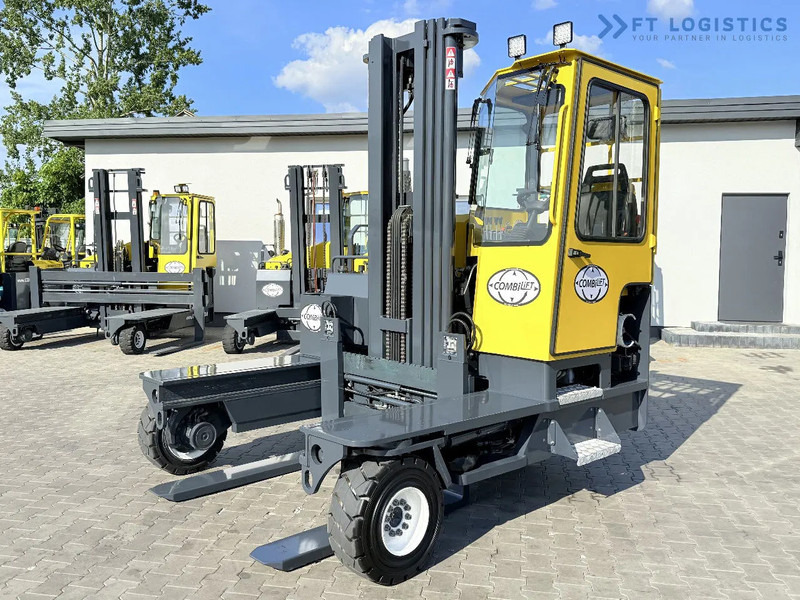 Combilift Combilift C5000XL / GAS / TRIPLEX 6000MM / FREE LIFT / FORK POSITIONER / HEATING / TELESCOPIC FORKS 1200/2000MM / FULL HEATED CA - Stivuitor cu catarg retractabil, cu schimbare rapidă de direcţie: Foto 4 Combilift Combilift C5000XL / GAS / TRIPLEX 6000MM / FREE LIFT / FORK POSITIONER / HEATING / TELESCOPIC FORKS 1200/2000MM / FULL HEATED CA - Stivuitor cu catarg retractabil, cu schimbare rapidă de direcţie: Foto 4