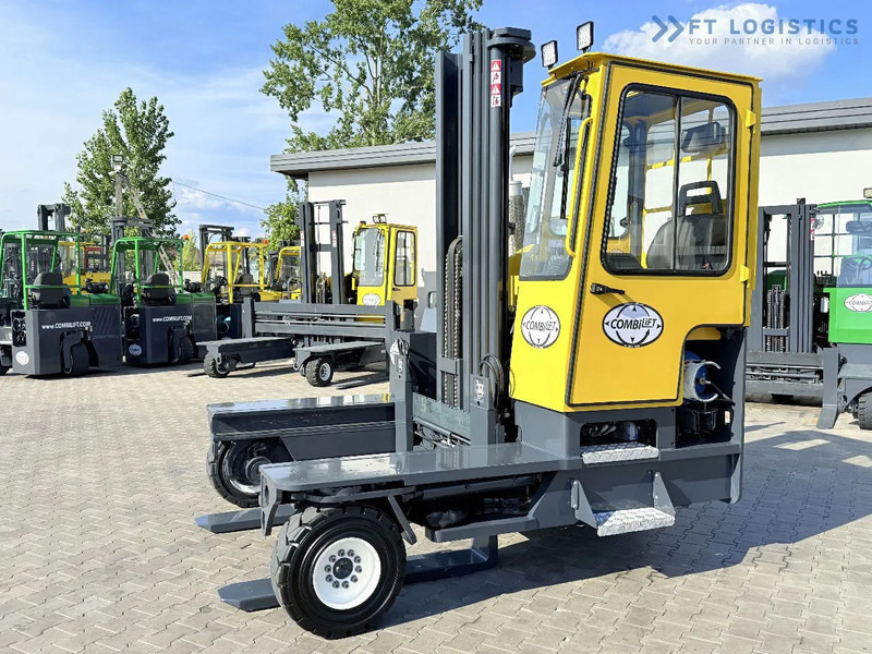 Combilift Combilift C5000XL / GAS / TRIPLEX 6000MM / FREE LIFT / FORK POSITIONER / HEATING / TELESCOPIC FORKS 1200/2000MM / FULL HEATED CA - Stivuitor cu catarg retractabil, cu schimbare rapidă de direcţie: Foto 2 Combilift Combilift C5000XL / GAS / TRIPLEX 6000MM / FREE LIFT / FORK POSITIONER / HEATING / TELESCOPIC FORKS 1200/2000MM / FULL HEATED CA - Stivuitor cu catarg retractabil, cu schimbare rapidă de direcţie: Foto 2