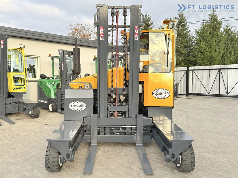 Combilift Combilift FOUR-WAY – MULTI-DIRECTIONAL FORKLIFT / COMBILIFT C4000 / DIESEL / DUPLEX 4100MM / FORK POSITIONER / FULL HEATED CABIN - Stivuitor cu catarg retractabil, cu schimbare rapidă de direcţie: Foto 5 Combilift Combilift FOUR-WAY – MULTI-DIRECTIONAL FORKLIFT / COMBILIFT C4000 / DIESEL / DUPLEX 4100MM / FORK POSITIONER / FULL HEATED CABIN - Stivuitor cu catarg retractabil, cu schimbare rapidă de direcţie: Foto 5