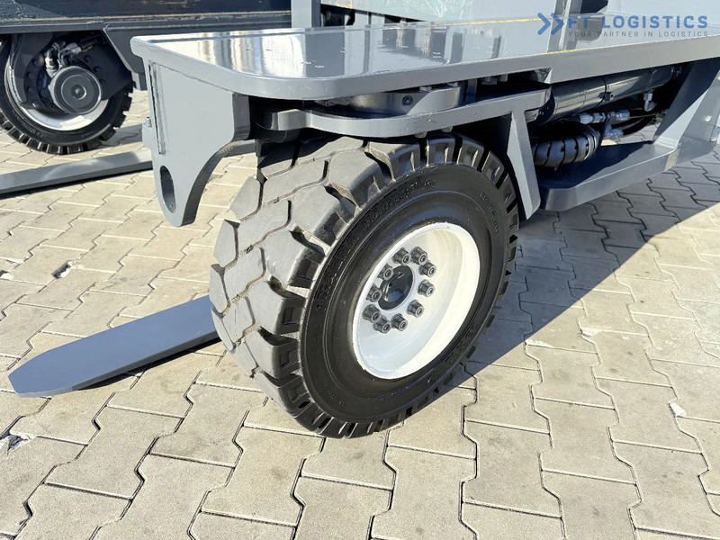 Combilift Combilift FOUR-WAY MULTIDIRECTIONAL FORKLIFT C5000XL / GAS / DUPLEX 6000MM / ONLY 3479 HOURS / SIDE SHIFT / FULL CABIN / PERFECT - Stivuitor cu catarg retractabil, cu schimbare rapidă de direcţie: Foto 3 Combilift Combilift FOUR-WAY MULTIDIRECTIONAL FORKLIFT C5000XL / GAS / DUPLEX 6000MM / ONLY 3479 HOURS / SIDE SHIFT / FULL CABIN / PERFECT - Stivuitor cu catarg retractabil, cu schimbare rapidă de direcţie: Foto 3