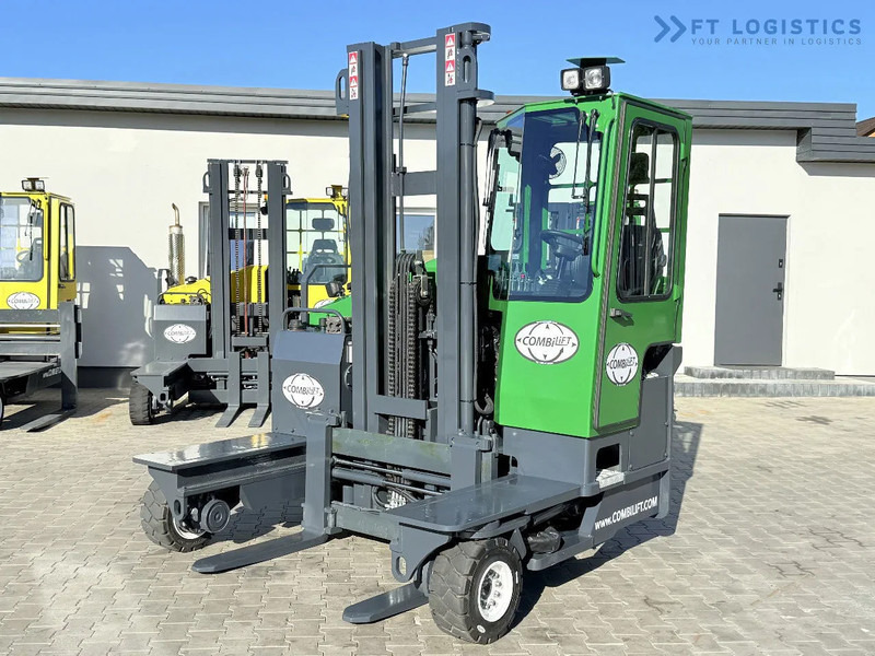 Combilift Combilift Four-Way Multi-Directional Forklift C3500 / Diesel / Duplex 4100 mm / Only 1532 Operating Hours / Fork Positioner / Fu - Stivuitor cu catarg retractabil, cu schimbare rapidă de direcţie: Foto 3 Combilift Combilift Four-Way Multi-Directional Forklift C3500 / Diesel / Duplex 4100 mm / Only 1532 Operating Hours / Fork Positioner / Fu - Stivuitor cu catarg retractabil, cu schimbare rapidă de direcţie: Foto 3