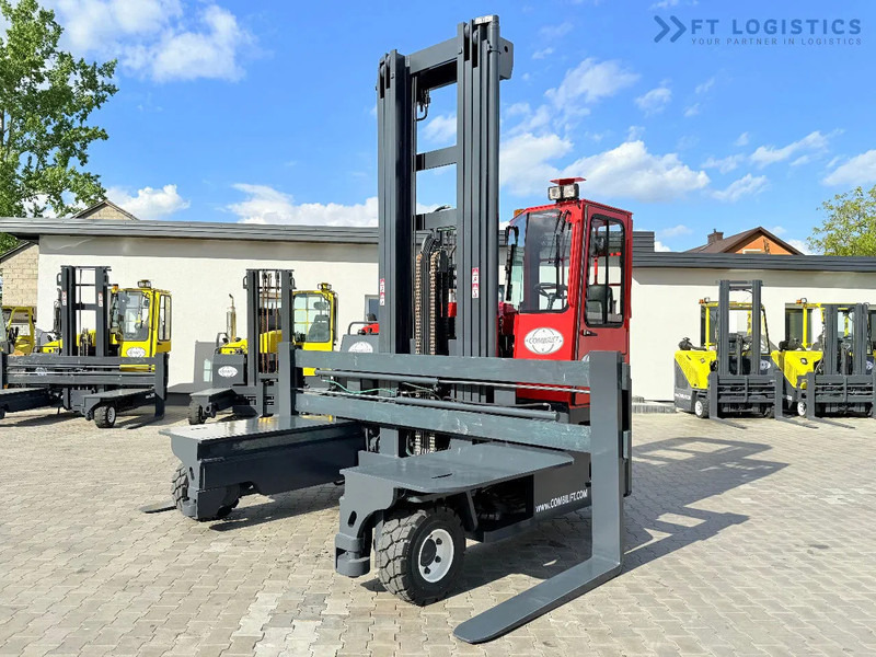 Combilift Combilift Wózki 4-kierunkowe C8000 / GAS / TRIPLEX 8300 / WIDE FORK POSITIRONER / FREE-LIFT / A comprehensive range of four-way - Stivuitor cu catarg retractabil, cu schimbare rapidă de direcţie: Foto 1 Combilift Combilift Wózki 4-kierunkowe C8000 / GAS / TRIPLEX 8300 / WIDE FORK POSITIRONER / FREE-LIFT / A comprehensive range of four-way - Stivuitor cu catarg retractabil, cu schimbare rapidă de direcţie: Foto 1