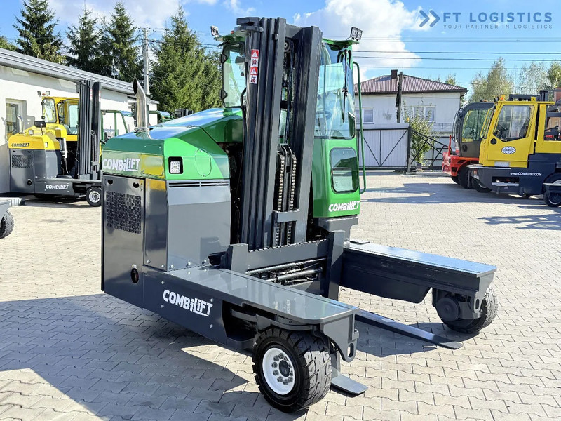 Combilift FOUR-WAY / MULTI-DIRECTIONAL FORKLIFT C4500 / DIESEL / TRIPLEX 4900MM / ONLY 4160 WORKING HOURS / FORK POSITIONER / FULL CABIN W - Stivuitor cu catarg retractabil, cu schimbare rapidă de direcţie: Foto 5 Combilift FOUR-WAY / MULTI-DIRECTIONAL FORKLIFT C4500 / DIESEL / TRIPLEX 4900MM / ONLY 4160 WORKING HOURS / FORK POSITIONER / FULL CABIN W - Stivuitor cu catarg retractabil, cu schimbare rapidă de direcţie: Foto 5