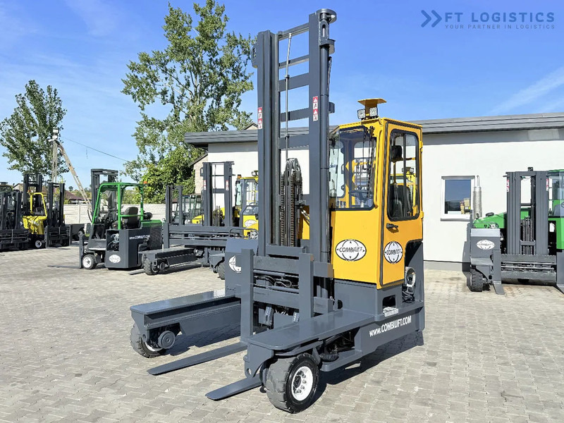 Combilift FOUR-WAY MULTIDIRECTIONAL FORKLIFT / C4000 / DUPLEX - 5500MM / FREE-LIFT / FORKS POSITIONER / LIKE-NEW FOUR-WAY MULTIDIRECTIONAL - Stivuitor cu catarg retractabil, cu schimbare rapidă de direcţie: Foto 2 Combilift FOUR-WAY MULTIDIRECTIONAL FORKLIFT / C4000 / DUPLEX - 5500MM / FREE-LIFT / FORKS POSITIONER / LIKE-NEW FOUR-WAY MULTIDIRECTIONAL - Stivuitor cu catarg retractabil, cu schimbare rapidă de direcţie: Foto 2