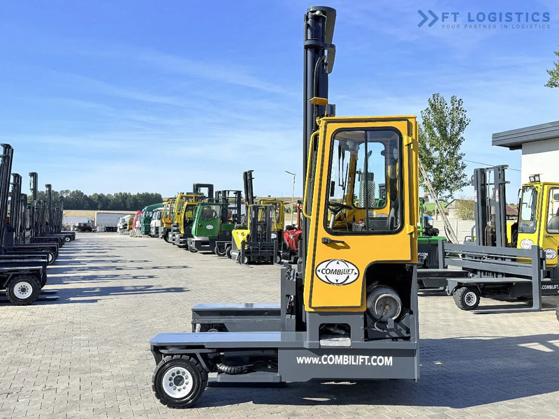 Combilift FOUR-WAY MULTIDIRECTIONAL FORKLIFT / C4000 / DUPLEX - 5500MM / FREE-LIFT / FORKS POSITIONER / LIKE-NEW FOUR-WAY MULTIDIRECTIONAL - Stivuitor cu catarg retractabil, cu schimbare rapidă de direcţie: Foto 4 Combilift FOUR-WAY MULTIDIRECTIONAL FORKLIFT / C4000 / DUPLEX - 5500MM / FREE-LIFT / FORKS POSITIONER / LIKE-NEW FOUR-WAY MULTIDIRECTIONAL - Stivuitor cu catarg retractabil, cu schimbare rapidă de direcţie: Foto 4