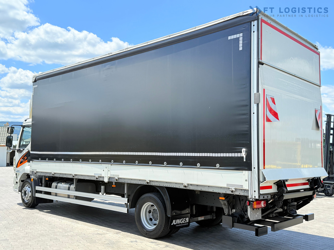 Leasing de DAF LF 260 FA / AUTOMATIC / 9,255 kg PAYLOAD / 4x2 / 18 PALLETS / TAIL LIFT / SIDE BOARDS / EXCELLENT CONDITION! [ Copy ] DAF LF 260 FA / AUTOMATIC / 9,255 kg PAYLOAD / 4x2 / 18 PALLETS / TAIL LIFT / SIDE BOARDS / EXCELLENT CONDITION! [ Copy ]: Foto 5