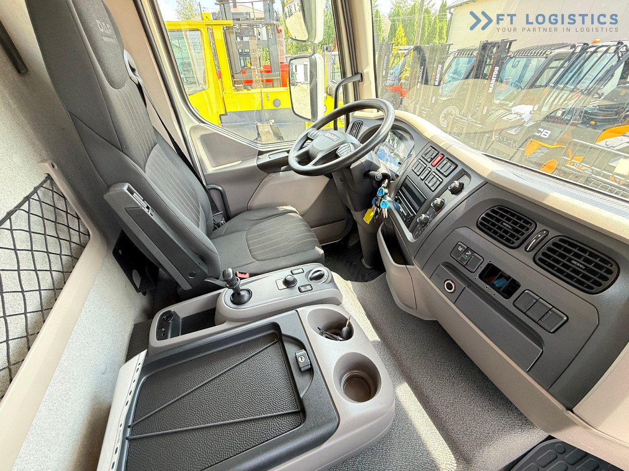 Leasing de DAF LF 260 FA / AUTOMATIC / 9,255 kg PAYLOAD / 4x2 / 18 PALLETS / TAIL LIFT / SIDE BOARDS / EXCELLENT CONDITION! [ Copy ] DAF LF 260 FA / AUTOMATIC / 9,255 kg PAYLOAD / 4x2 / 18 PALLETS / TAIL LIFT / SIDE BOARDS / EXCELLENT CONDITION! [ Copy ]: Foto 34
