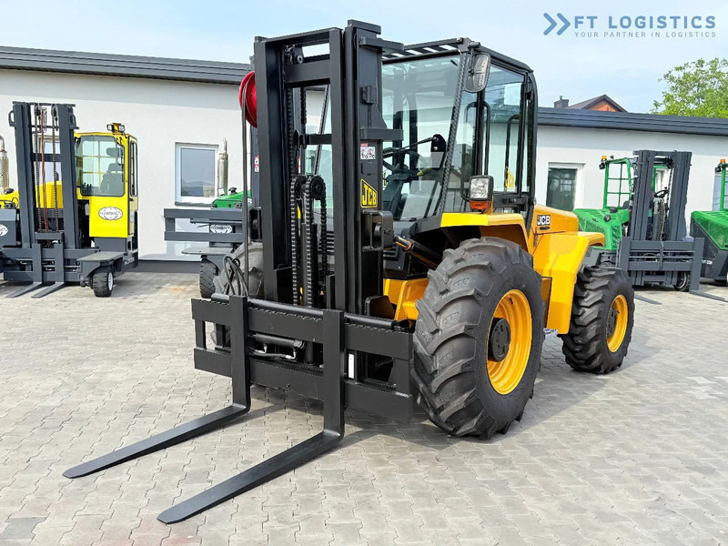 JCB 940 / DIESEL / TRIPLEX 4500MM / FORK POSITIONER / SIDE SHIFT / 4T / NEW TYRES / LIKE NEW 940 / DIESEL / TRIPLEX 4500MM / FORK PO - Stivuitor de teren dificil: Foto 3 JCB 940 / DIESEL / TRIPLEX 4500MM / FORK POSITIONER / SIDE SHIFT / 4T / NEW TYRES / LIKE NEW 940 / DIESEL / TRIPLEX 4500MM / FORK PO - Stivuitor de teren dificil: Foto 3