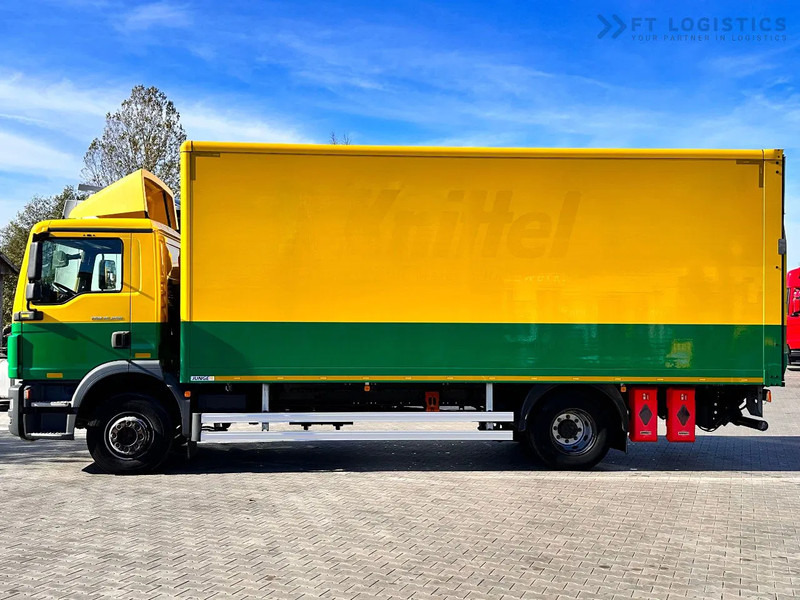 MAN TGM 15.250 MAN TGM 15.250 4X2 / CONTAINER - 16 PALLETS / TAIL LIFT / TIRES 80% / PERFECT CONDITION - Camion furgon: Foto 3 MAN TGM 15.250 MAN TGM 15.250 4X2 / CONTAINER - 16 PALLETS / TAIL LIFT / TIRES 80% / PERFECT CONDITION - Camion furgon: Foto 3