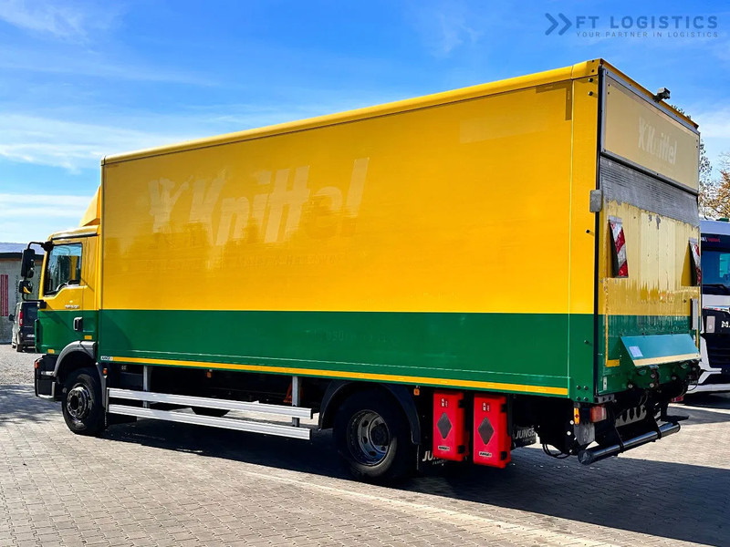 MAN TGM 15.250 MAN TGM 15.250 4X2 / CONTAINER - 16 PALLETS / TAIL LIFT / TIRES 80% / PERFECT CONDITION - Camion furgon: Foto 4 MAN TGM 15.250 MAN TGM 15.250 4X2 / CONTAINER - 16 PALLETS / TAIL LIFT / TIRES 80% / PERFECT CONDITION - Camion furgon: Foto 4