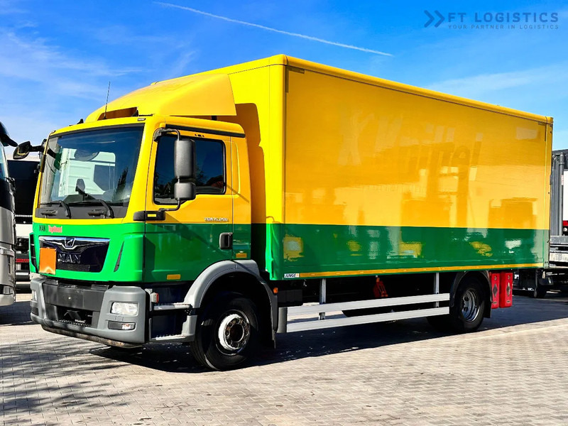 MAN TGM 15.250 MAN TGM 15.250 4X2 / CONTAINER - 16 PALLETS / TAIL LIFT / TIRES 80% / PERFECT CONDITION - Camion furgon: Foto 1 MAN TGM 15.250 MAN TGM 15.250 4X2 / CONTAINER - 16 PALLETS / TAIL LIFT / TIRES 80% / PERFECT CONDITION - Camion furgon: Foto 1