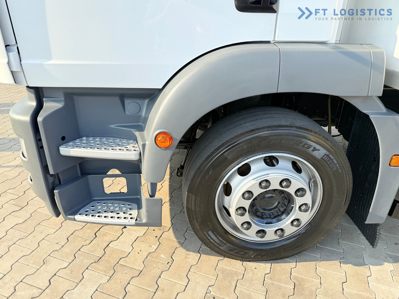 MAN TGM 18.290 / THERMOKING T-1200R / BI-TEMPERATURE / 19 PALLETS / 90% TYRES / EXCELLENT CONDITION / DHOLLANDIA TAIL LIFT / SIDE DOOR / PAYLOAD 8,220 KG - Camion frigider: Foto 5 MAN TGM 18.290 / THERMOKING T-1200R / BI-TEMPERATURE / 19 PALLETS / 90% TYRES / EXCELLENT CONDITION / DHOLLANDIA TAIL LIFT / SIDE DOOR / PAYLOAD 8,220 KG - Camion frigider: Foto 5