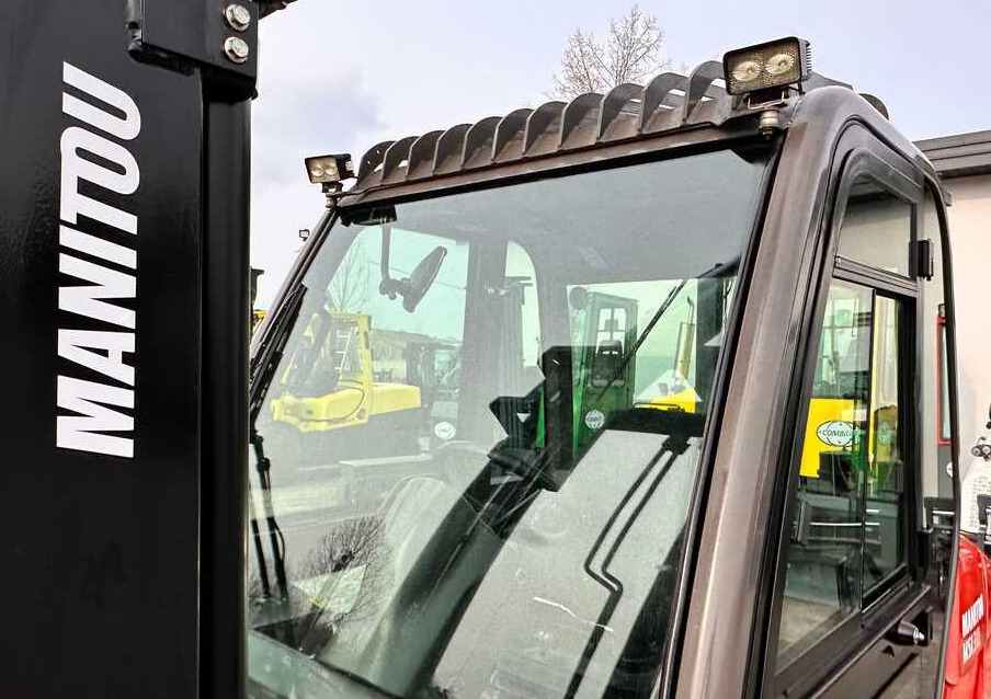 Manitou MSI30 / DIESEL / DUPLEX / 3400MM / CABIN / FORK POSITIONER / SIDE SHIFT / LIKE NEW - Stivuitor de teren dificil: Foto 2 Manitou MSI30 / DIESEL / DUPLEX / 3400MM / CABIN / FORK POSITIONER / SIDE SHIFT / LIKE NEW - Stivuitor de teren dificil: Foto 2