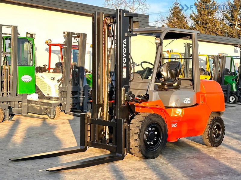 Toyota 42-4FD40 / DIESEL / 4500KG / DUPLEX / FORKS 1400MM / WELL-MAINTAINED 42-4FD40 / DIESEL / 4500KG / DUPLEX / FORKS 1400MM / WELL-M - Stivuitor diesel: Foto 1 Toyota 42-4FD40 / DIESEL / 4500KG / DUPLEX / FORKS 1400MM / WELL-MAINTAINED 42-4FD40 / DIESEL / 4500KG / DUPLEX / FORKS 1400MM / WELL-M - Stivuitor diesel: Foto 1