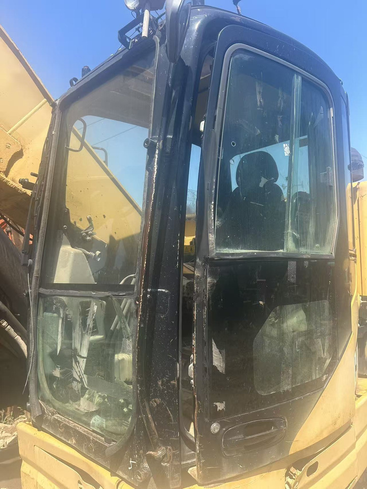 CATERPILLAR 314C - Cabină pentru Excavator: Foto 5 CATERPILLAR 314C - Cabină pentru Excavator: Foto 5