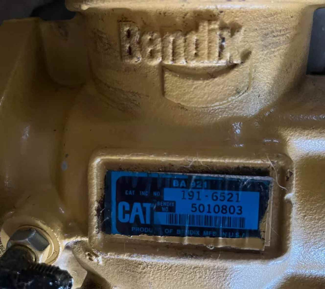 CATERPILLAR 385-0935 385-0936 385-0937 10R-1437 20R-0176 20R-0178 - Compresor A/C pentru Excavator: Foto 2 CATERPILLAR 385-0935 385-0936 385-0937 10R-1437 20R-0176 20R-0178 - Compresor A/C pentru Excavator: Foto 2