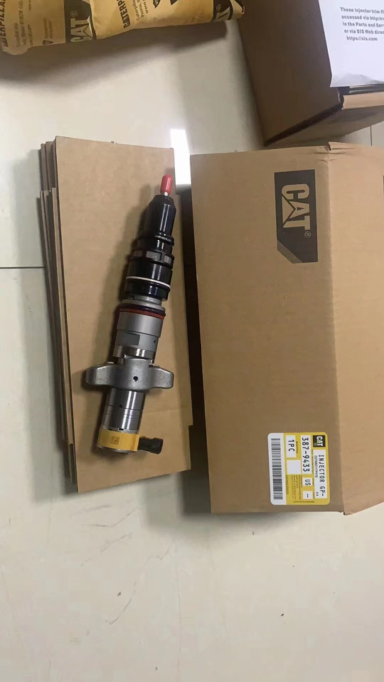 CATERPILLAR 387-9433 - Injector pentru Excavator: Foto 2 CATERPILLAR 387-9433 - Injector pentru Excavator: Foto 2