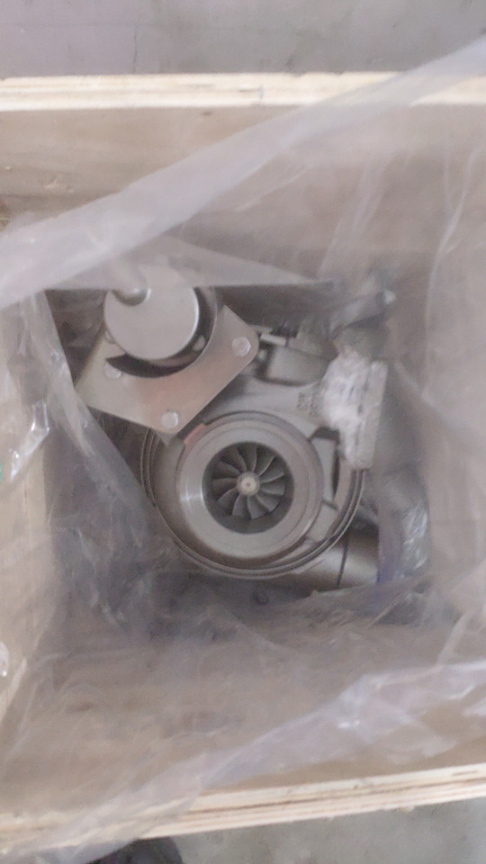 CATERPILLAR 424-3431 - Turbocompresor pentru Excavator: Foto 2 CATERPILLAR 424-3431 - Turbocompresor pentru Excavator: Foto 2