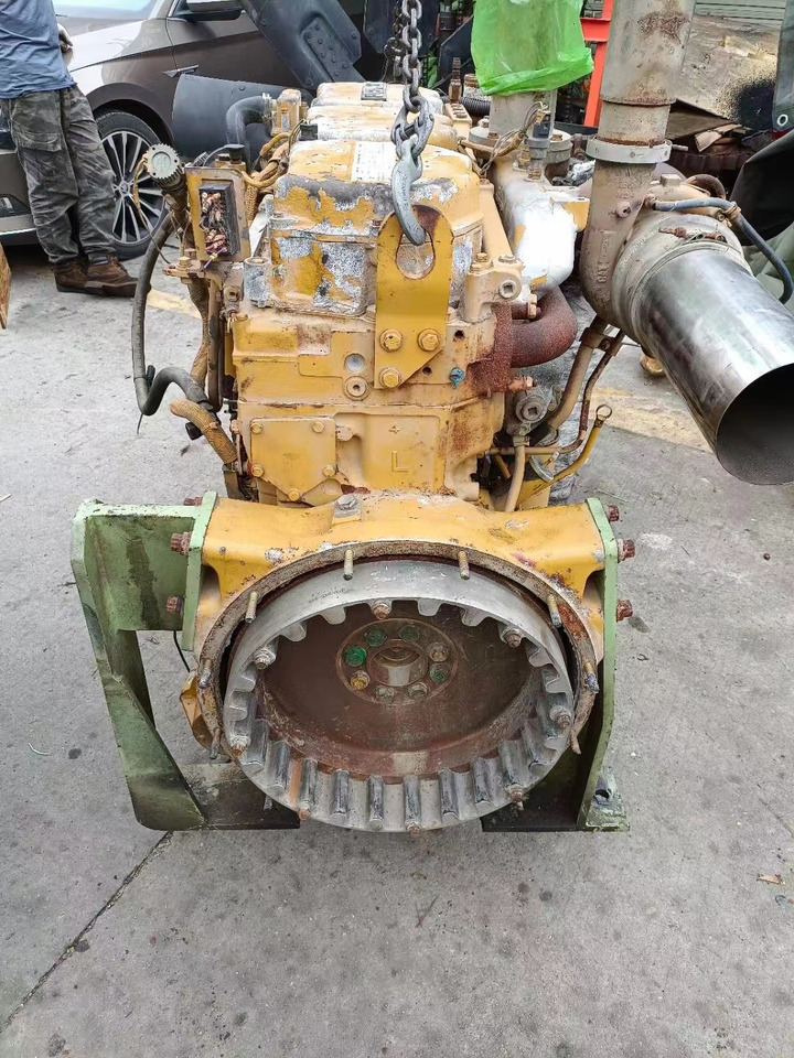 CATERPILLAR C12 - Motor pentru Excavator: Foto 3 CATERPILLAR C12 - Motor pentru Excavator: Foto 3