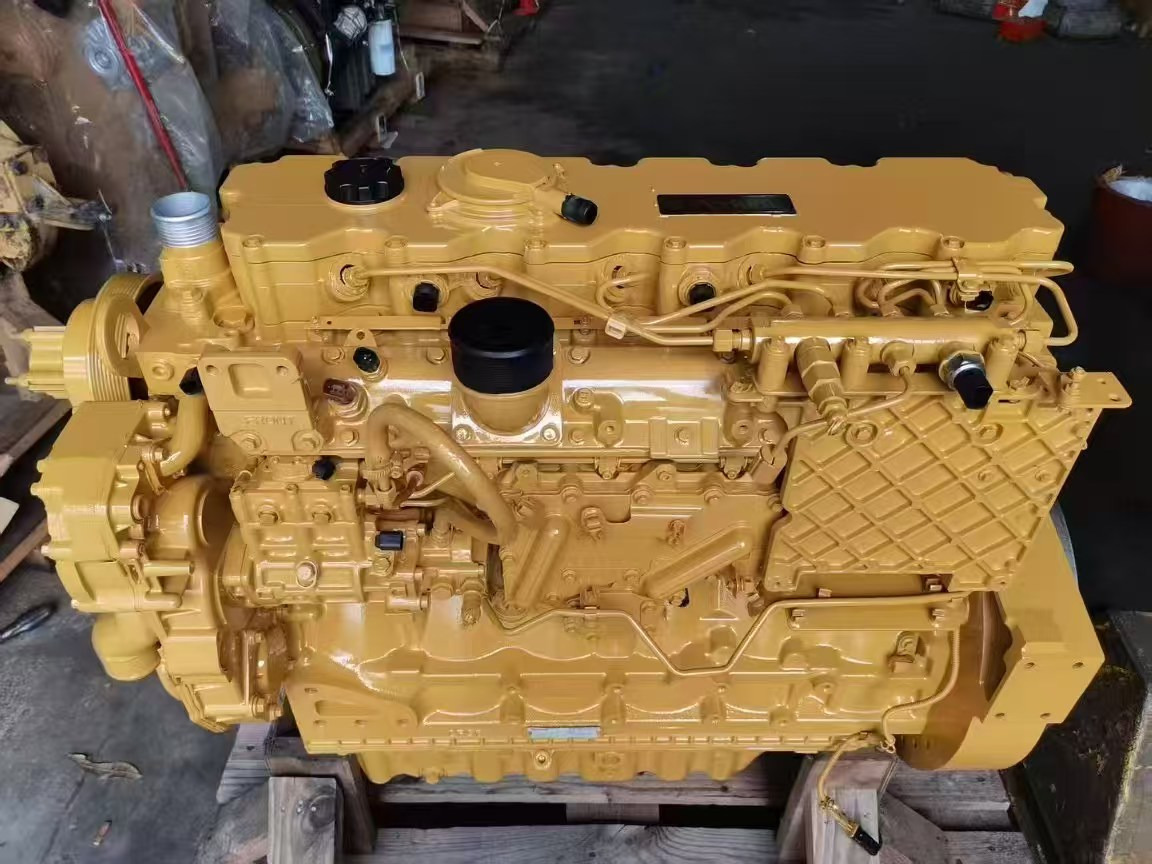CATERPILLAR C6.6 - Motor pentru Excavator: Foto 1 CATERPILLAR C6.6 - Motor pentru Excavator: Foto 1