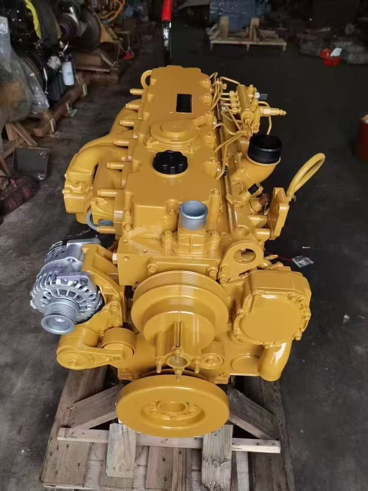 CATERPILLAR C6.6 - Motor pentru Excavator: Foto 1 CATERPILLAR C6.6 - Motor pentru Excavator: Foto 1