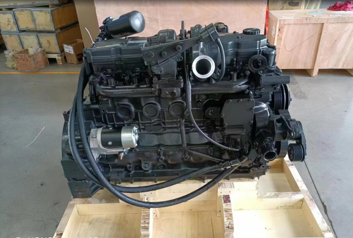 CUMMINS QSB6.7 - Motor pentru Excavator: Foto 1 CUMMINS QSB6.7 - Motor pentru Excavator: Foto 1