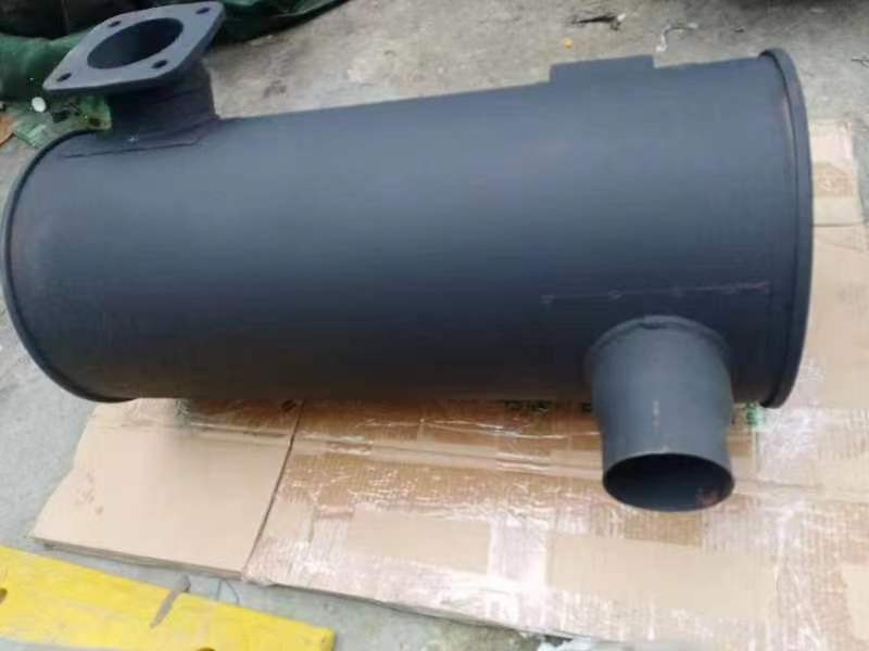 Factory price MUFFLER 6151-11-8530 6151118530 for KOMATSU S6D125 WA470 - Toba esapament pentru Excavator: Foto 1 Factory price MUFFLER 6151-11-8530 6151118530 for KOMATSU S6D125 WA470 - Toba esapament pentru Excavator: Foto 1