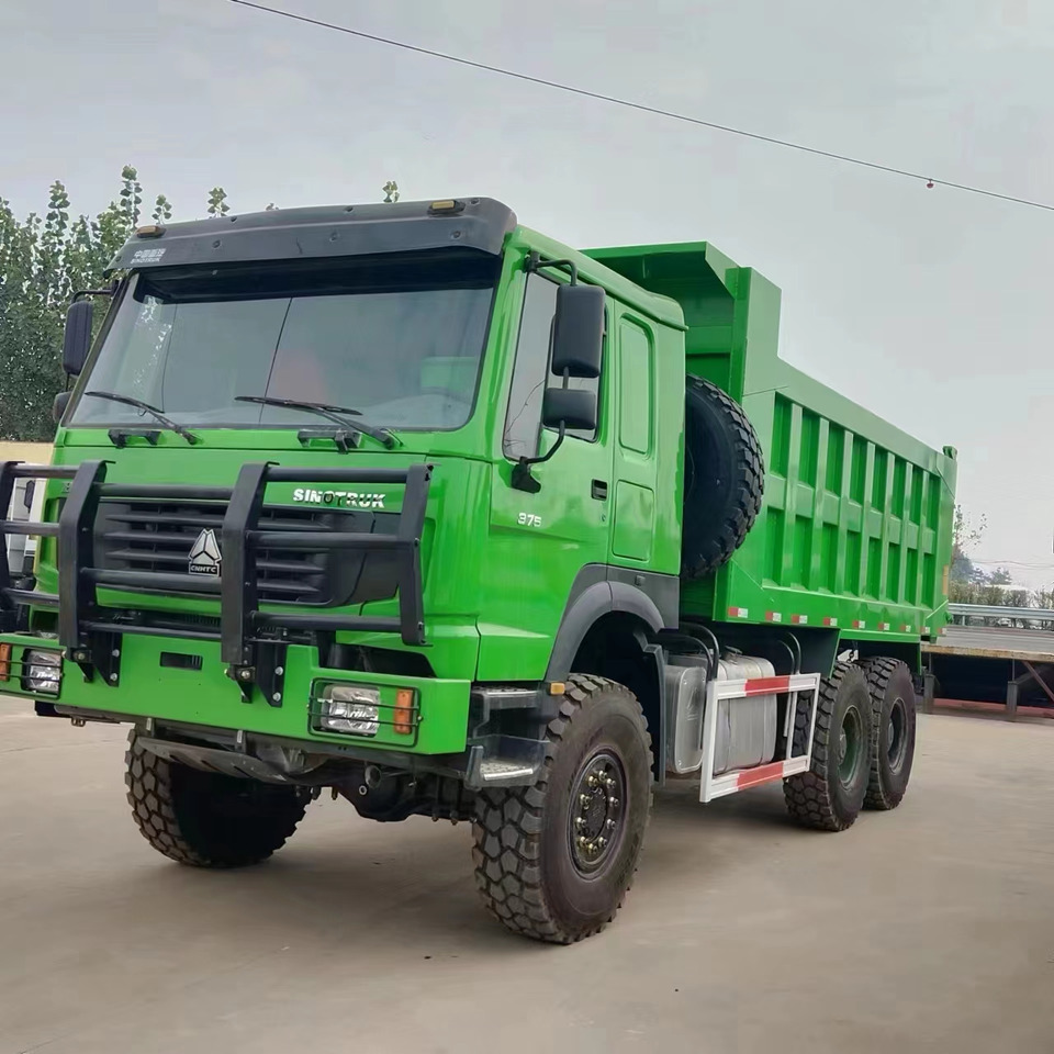 HOWO 6*6 dump truck - Camion basculantă: Foto 2 HOWO 6*6 dump truck - Camion basculantă: Foto 2