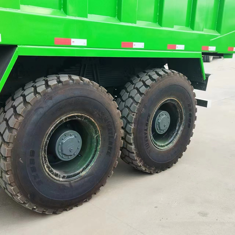 HOWO 6*6 dump truck - Camion basculantă: Foto 5 HOWO 6*6 dump truck - Camion basculantă: Foto 5