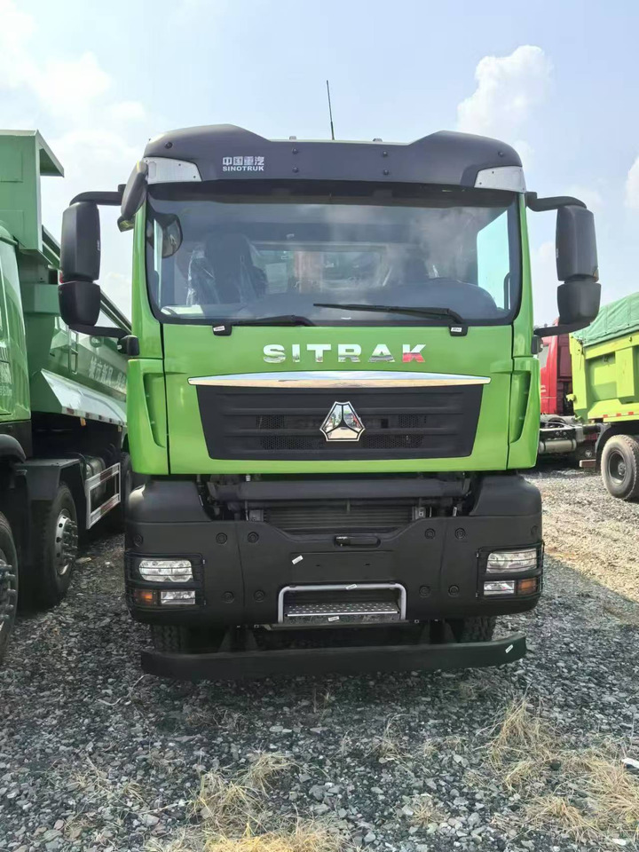 HOWO HOWO 6*6 dump truck - Camion basculantă: Foto 1 HOWO HOWO 6*6 dump truck - Camion basculantă: Foto 1