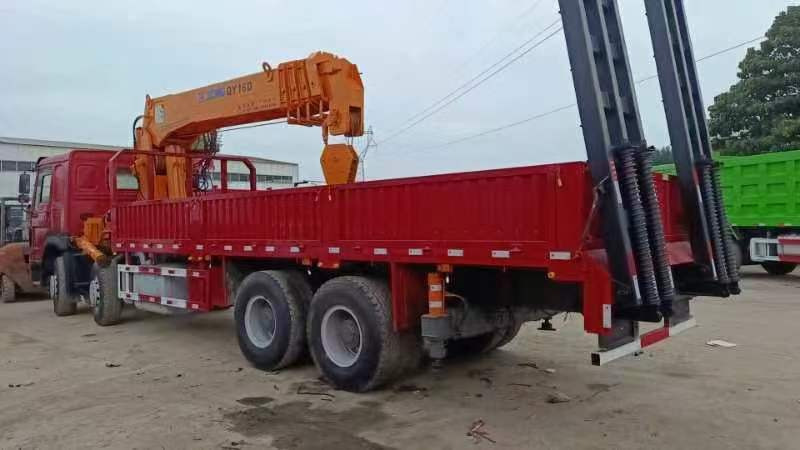 HOWO    XCMG HOWO 375 chassis  ,XCMG QY16D - Camion cu macara: Foto 4 HOWO    XCMG HOWO 375 chassis  ,XCMG QY16D - Camion cu macara: Foto 4