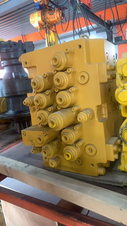 HYUNDAI R210-7 - Supapa hidraulica pentru Excavator: Foto 2 HYUNDAI R210-7 - Supapa hidraulica pentru Excavator: Foto 2