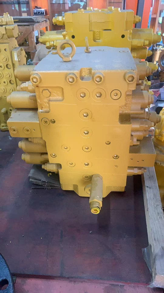 HYUNDAI R210-7 - Supapa hidraulica pentru Excavator: Foto 1 HYUNDAI R210-7 - Supapa hidraulica pentru Excavator: Foto 1