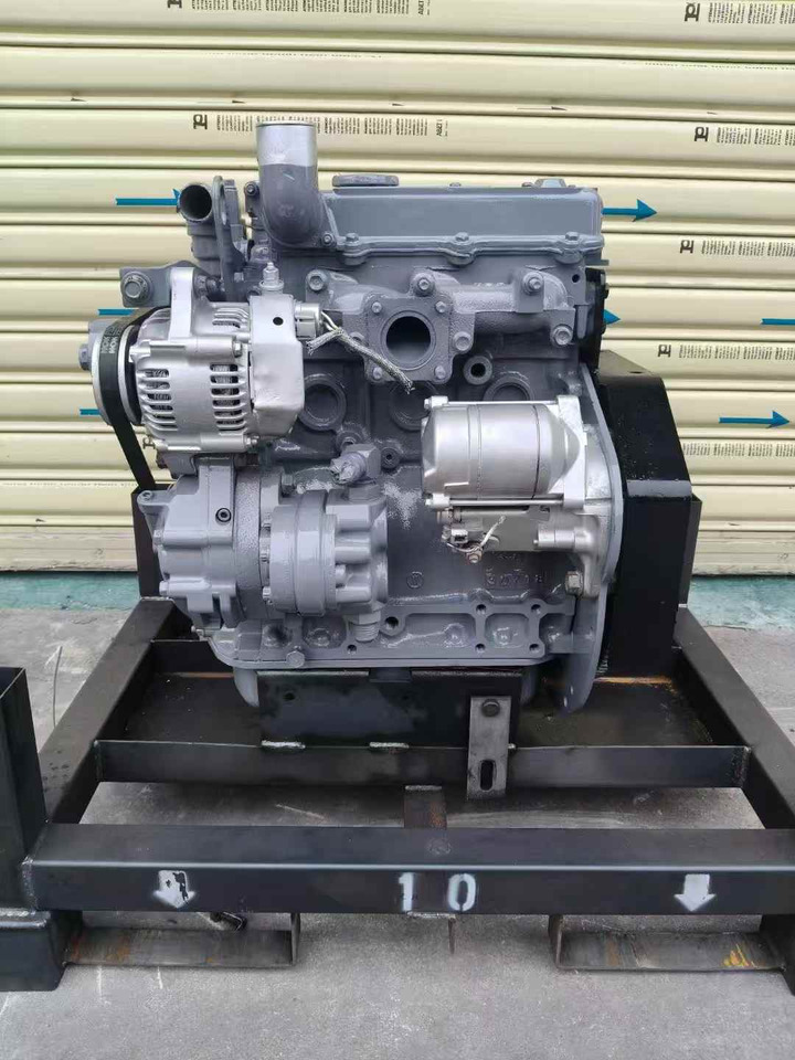 ISUZU 3LB1 - Motor pentru Excavator: Foto 3 ISUZU 3LB1 - Motor pentru Excavator: Foto 3