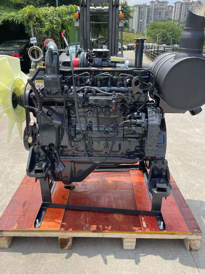 KOMATSU 6D107E-1 - Motor pentru Excavator: Foto 5 KOMATSU 6D107E-1 - Motor pentru Excavator: Foto 5