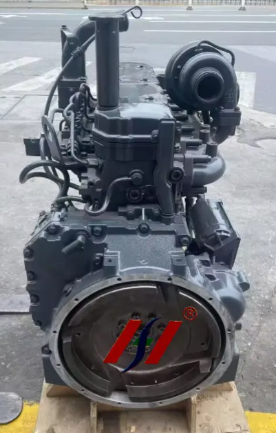 Komatsu SAA6D107E-1 - Motor pentru Excavator: Foto 3 Komatsu SAA6D107E-1 - Motor pentru Excavator: Foto 3