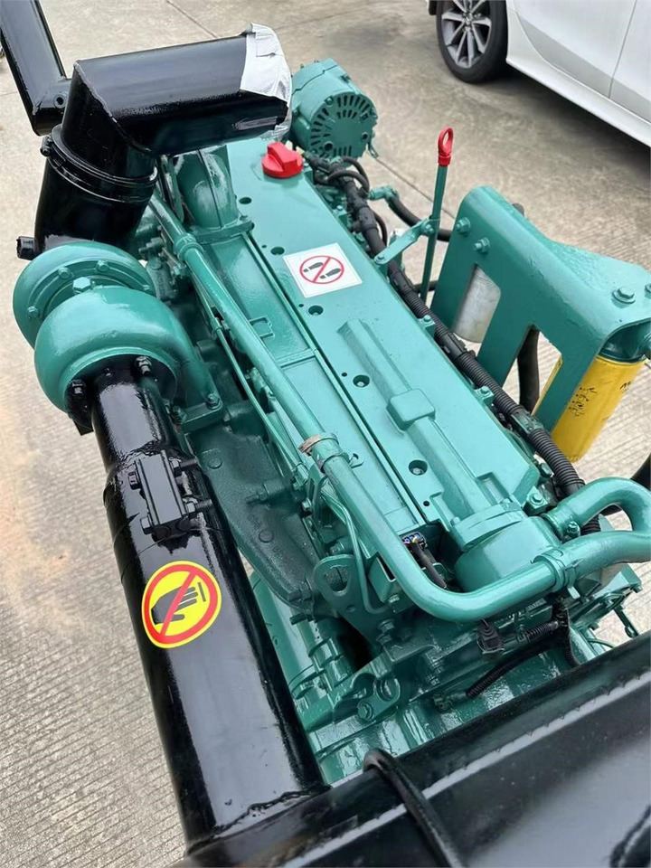 VOLVO D7D - Motor pentru Excavator: Foto 2 VOLVO D7D - Motor pentru Excavator: Foto 2