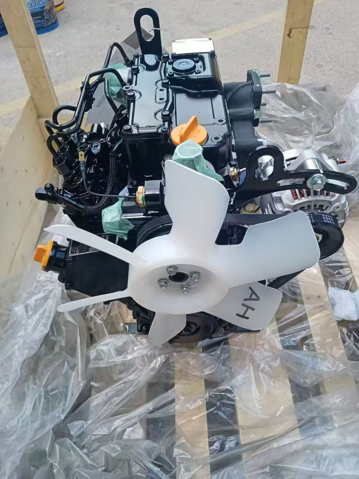 YANMAR 3TNV70 - Motor pentru Excavator: Foto 5 YANMAR 3TNV70 - Motor pentru Excavator: Foto 5