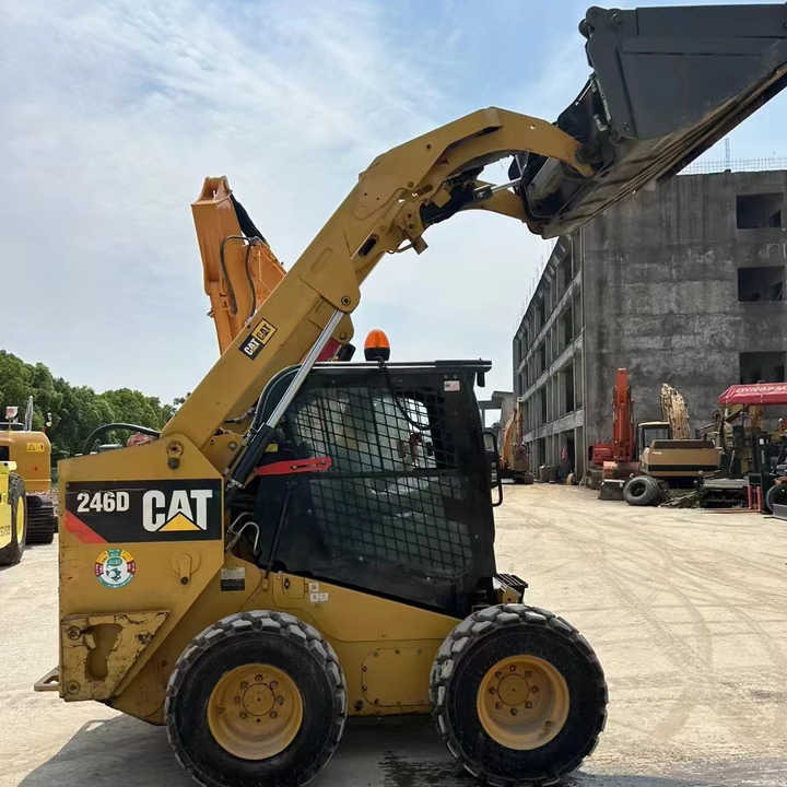 90% New Front Loader Tractor CAT 246D Skid Steer Loader / Used Cat 226B 246C 246d Mini Skid Steer Loader in Stock - Mini încărcător: Foto 1 90% New Front Loader Tractor CAT 246D Skid Steer Loader / Used Cat 226B 246C 246d Mini Skid Steer Loader in Stock - Mini încărcător: Foto 1