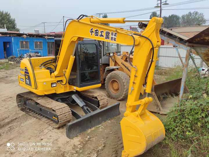 Cheap Used Komatsu PC70 Crawler Excavator with High Efficiency Used Heavy Machinery Komatsu P70 Digger Cheap for Sale - Excavator pe şenile: Foto 3 Cheap Used Komatsu PC70 Crawler Excavator with High Efficiency Used Heavy Machinery Komatsu P70 Digger Cheap for Sale - Excavator pe şenile: Foto 3