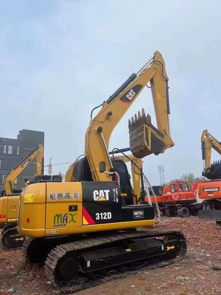 EXCAVATOR Caterpillar CAT312D Small and Medium-sized Original 12Ton Used Excavator CAT312D Sold Well - Excavator: Foto 4 EXCAVATOR Caterpillar CAT312D Small and Medium-sized Original 12Ton Used Excavator CAT312D Sold Well - Excavator: Foto 4