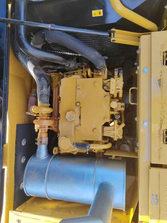 Good Condition Used Excavator Machine Caterpillar 315D Crawler CAT 15ton Used Excavator for Sale CAT 315 Excavators - Excavator pe şenile: Foto 4 Good Condition Used Excavator Machine Caterpillar 315D Crawler CAT 15ton Used Excavator for Sale CAT 315 Excavators - Excavator pe şenile: Foto 4