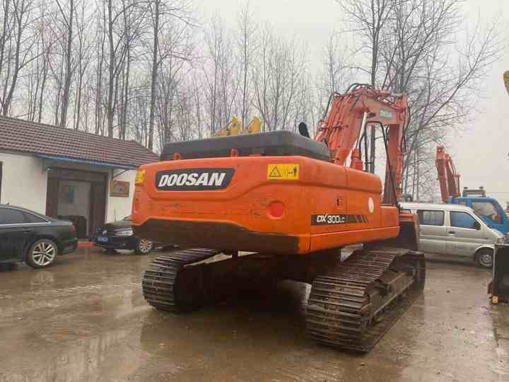 High Quality Doosan Big Size Excavator , Doosan 30ton Dx300lc Digging Machine , Doosan Excavator for Sale - Excavator: Foto 5 High Quality Doosan Big Size Excavator , Doosan 30ton Dx300lc Digging Machine , Doosan Excavator for Sale - Excavator: Foto 5