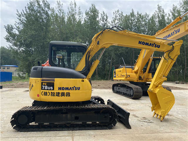 High Quality Used Crawler Excavator komatsu Pc78 Pc128 Pc138 Pc200-8 Pc220-8 Pc240-8 Excavator - Excavator pe şenile: Foto 3 High Quality Used Crawler Excavator komatsu Pc78 Pc128 Pc138 Pc200-8 Pc220-8 Pc240-8 Excavator - Excavator pe şenile: Foto 3