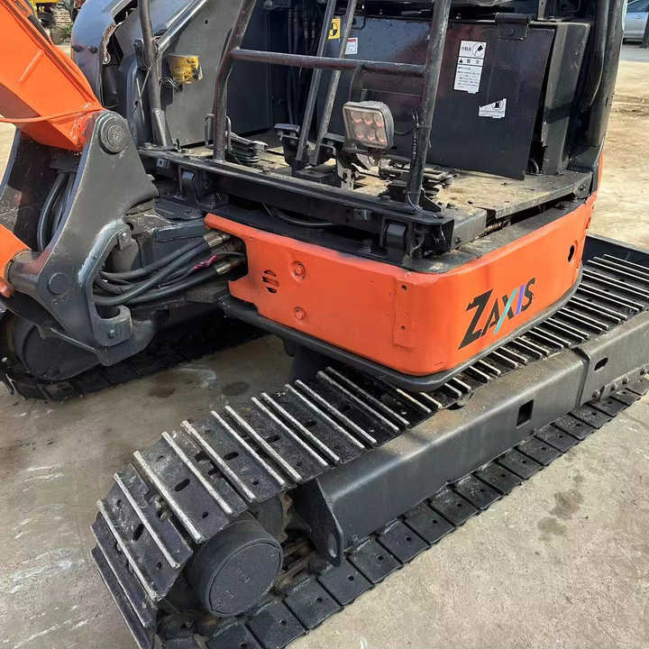 Mini 3-Ton Excavator used Hitachi ZX30 excavator with Excellent Performance and Low Price for sale! - Excavator: Foto 1 Mini 3-Ton Excavator used Hitachi ZX30 excavator with Excellent Performance and Low Price for sale! - Excavator: Foto 1